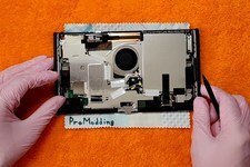 通过主机首次拆解深入了解 2 代产品