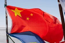 曼哈顿计划2.0？美国欲在与中国竞争升温中取得AGI突破